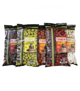 Dynamite 2 kilo boilies 20 mm Strawberry blast shelf life